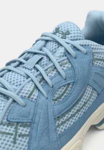 Тренировочные кроссовки