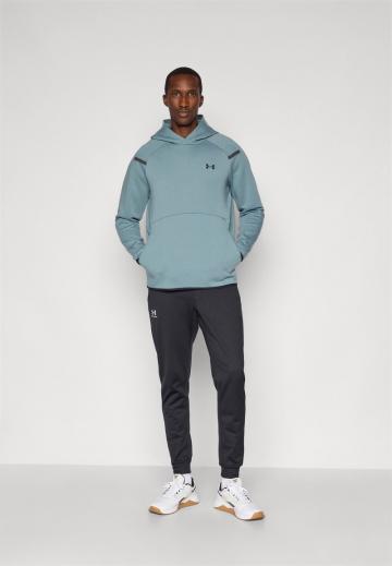 Спортивная кофта