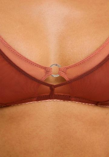 Бюстгальтер без косточек