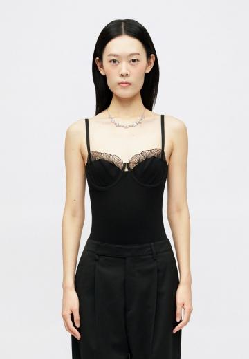 Топ на бретельках