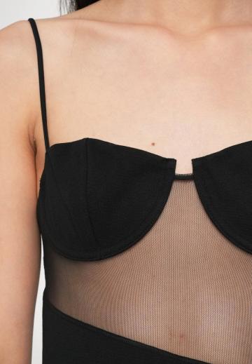 Топ на бретельках