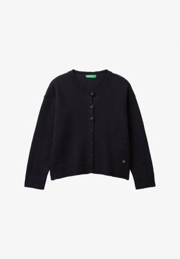 Вязаная кофта