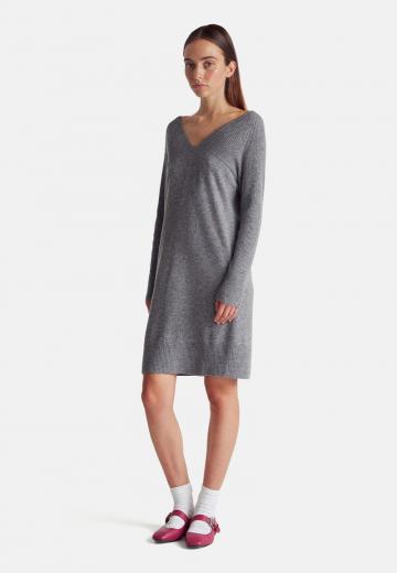 Вязаное платье