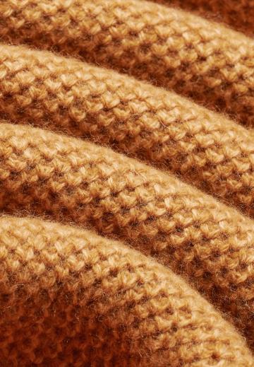 Пуловер с воротником поло