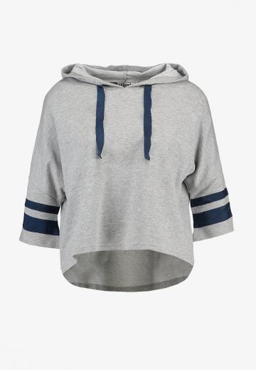 Пуловер с капюшоном