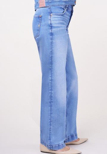 Свободные джинсы