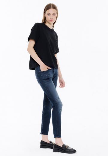 Короткие джинсы