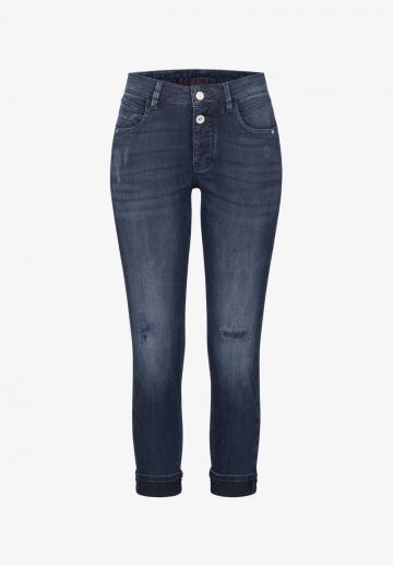 Короткие джинсы