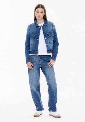 Джинсовая куртка