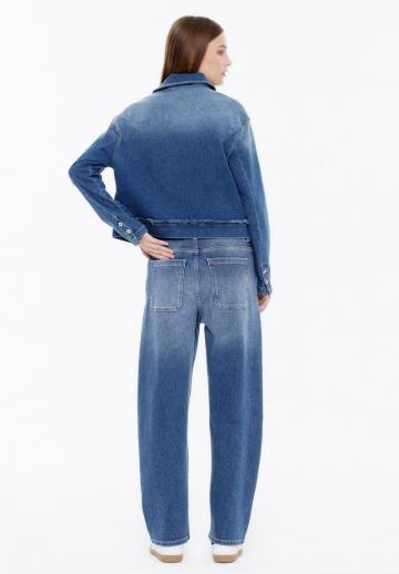 Джинсовая куртка