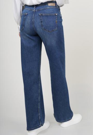 Клешеные джинсы