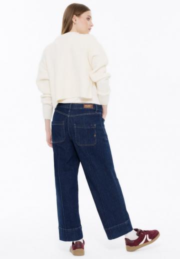 Свободные джинсы