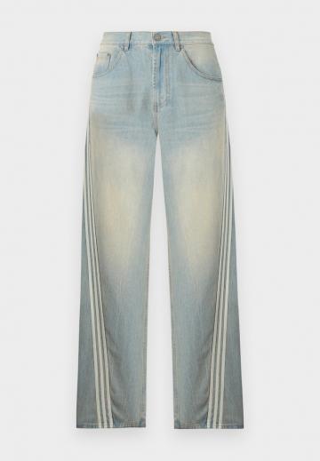 Свободные джинсы