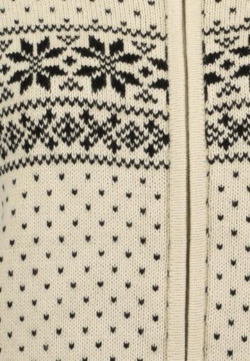 Жаккардовая вязаная кофта