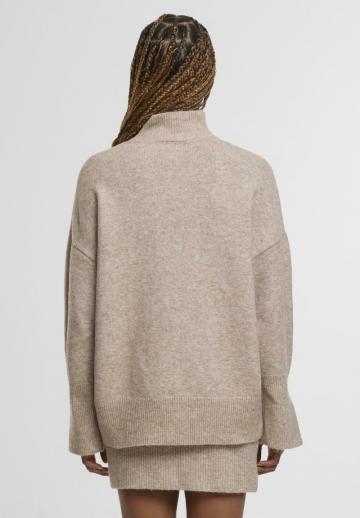 Длинный пуловер