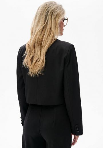 Короткий блейзер