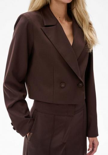 Короткий блейзер