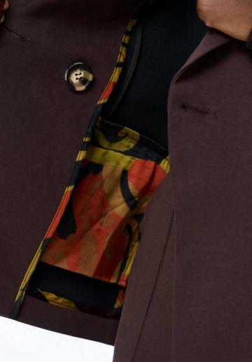 Короткое пальто