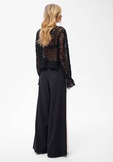 Кружевная блузка