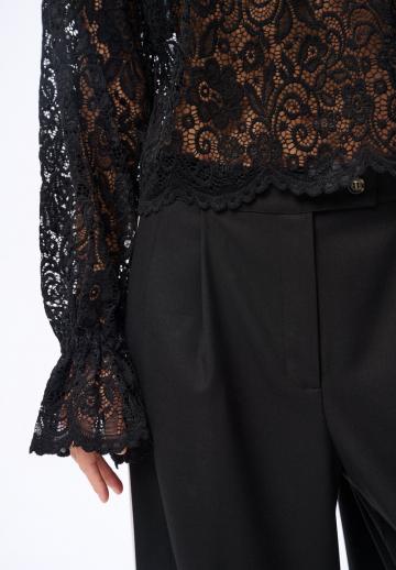 Кружевная блузка