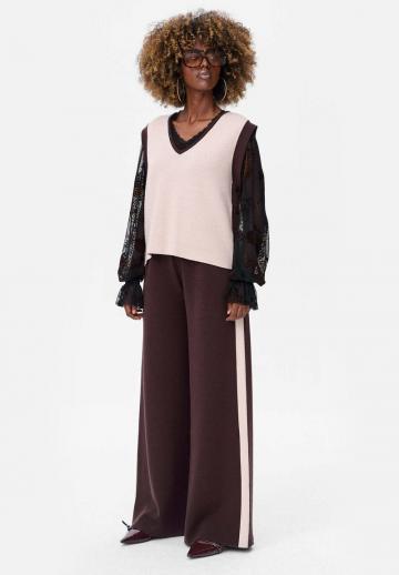 Пуловер без рукавов