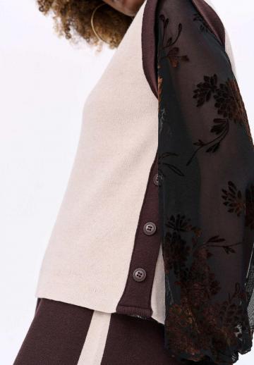 Пуловер без рукавов