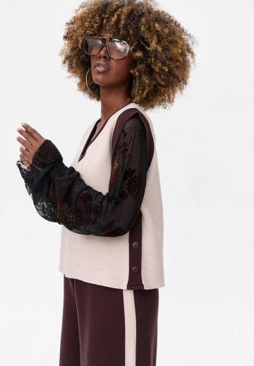 Пуловер без рукавов