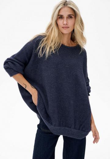 Длинный пуловер