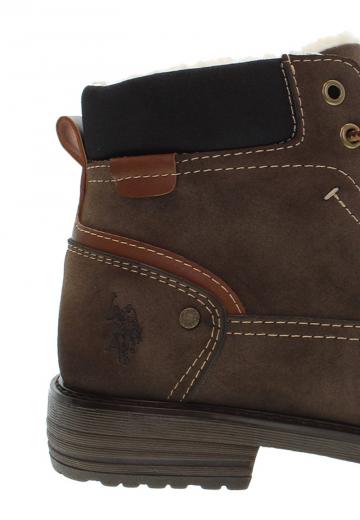 Ботинки на шнуровке