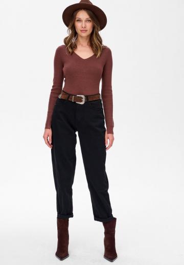 Короткие джинсы