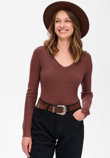 Короткие джинсы