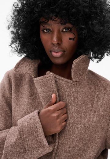 Короткое пальто