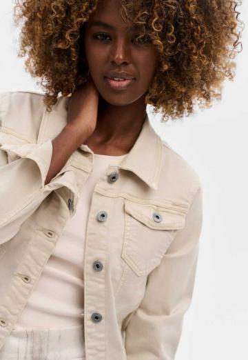 Джинсовая куртка