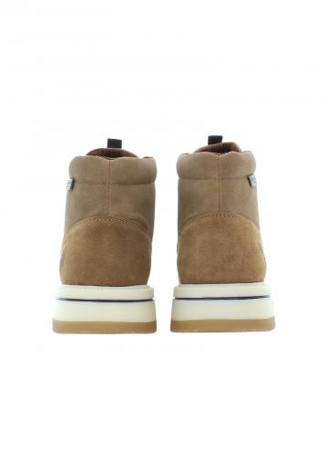 Ботинки на шнуровке