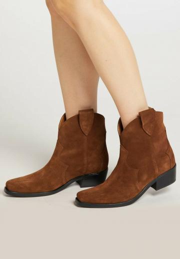 Ковбойские сапоги