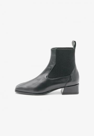 Ботинки челси