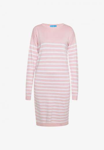 Вязаное платье