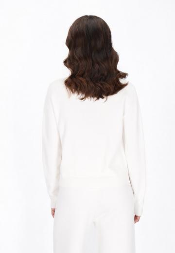 Пуловер с вырезом V