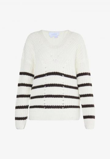 Пуловер с вырезом V