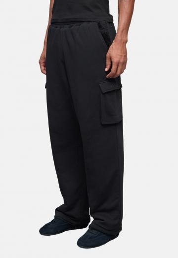 Брюки с накладными карманами