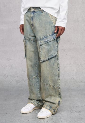 Прямые джинсы