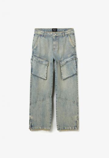 Прямые джинсы