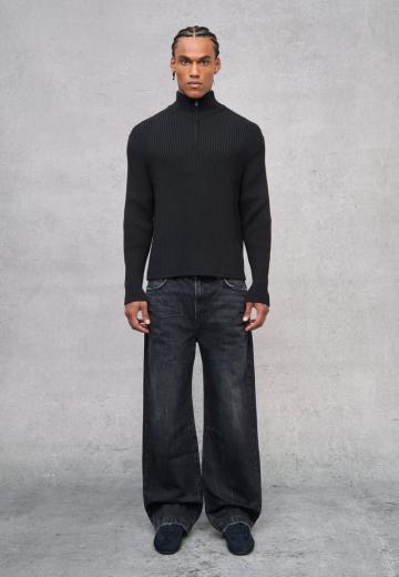 Клешеные джинсы