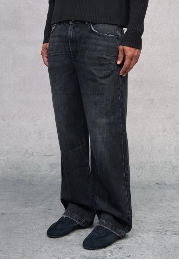 Клешеные джинсы
