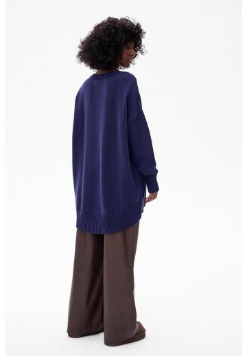 Длинный пуловер