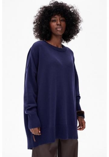 Длинный пуловер