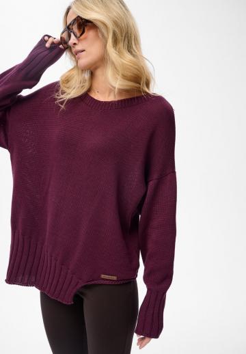 Пуловер с вырезом V