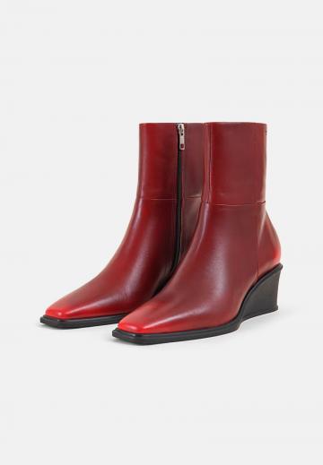 Гандбольные кроссовки