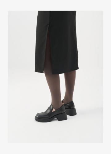 Туфли с высоким носом