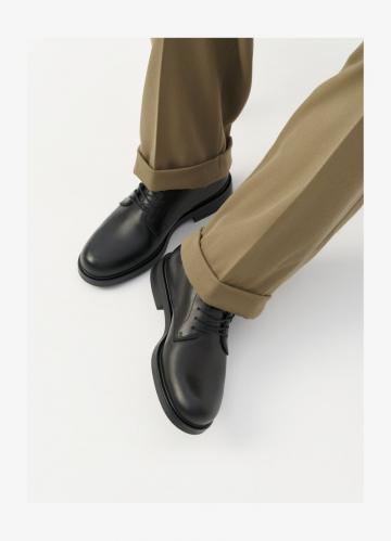 Ботинки на шнуровке